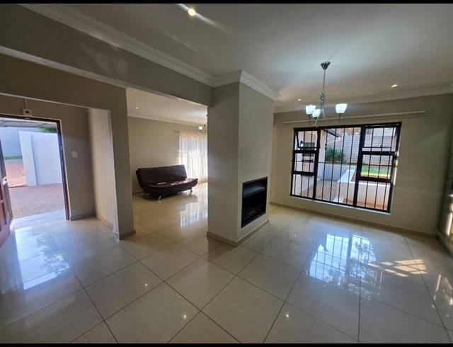 4 BEDROOM PROPERTY TO RENT IN WELTEVREDEN PARK